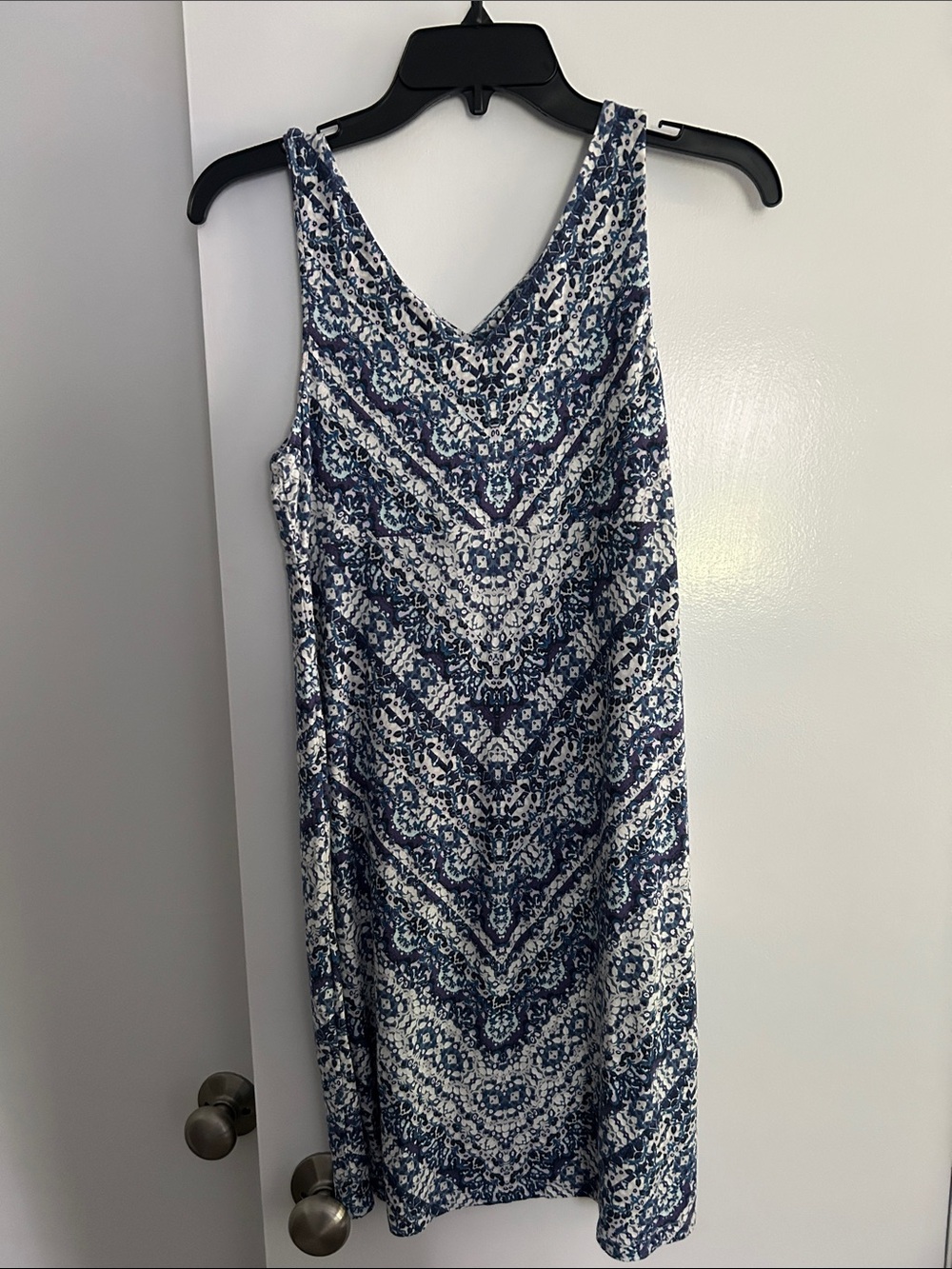 Athleta mosaic blue purple V-Neck casual flowy women’s Dress - size XS